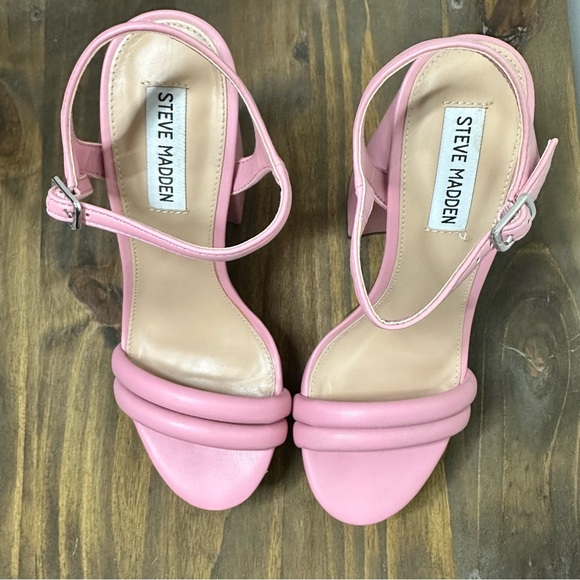 NWOT Steve Madden Platform Block Heels - Picture 3 of 4